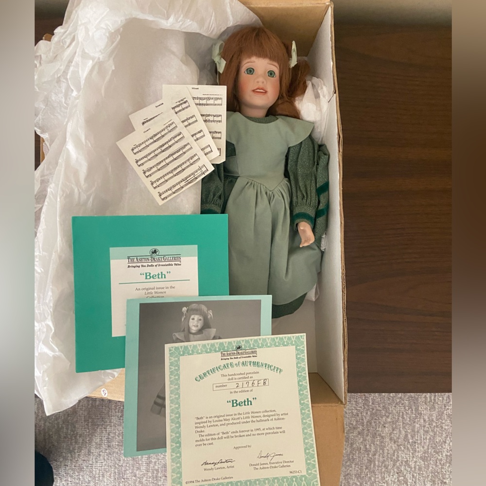 Ashton-Drake Galleries Vintage 94 Beth (Little Women) Ltd Edition Porcelain Doll